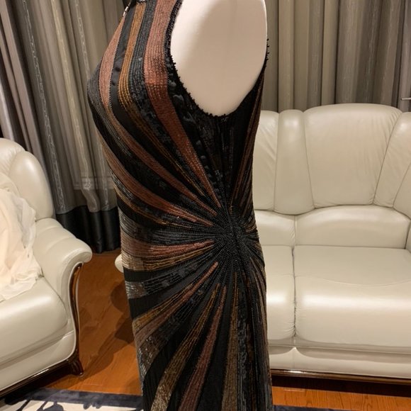 NakulSen 100% Silk Gown with Sequins & Glass Beads - Picture 4 of 15